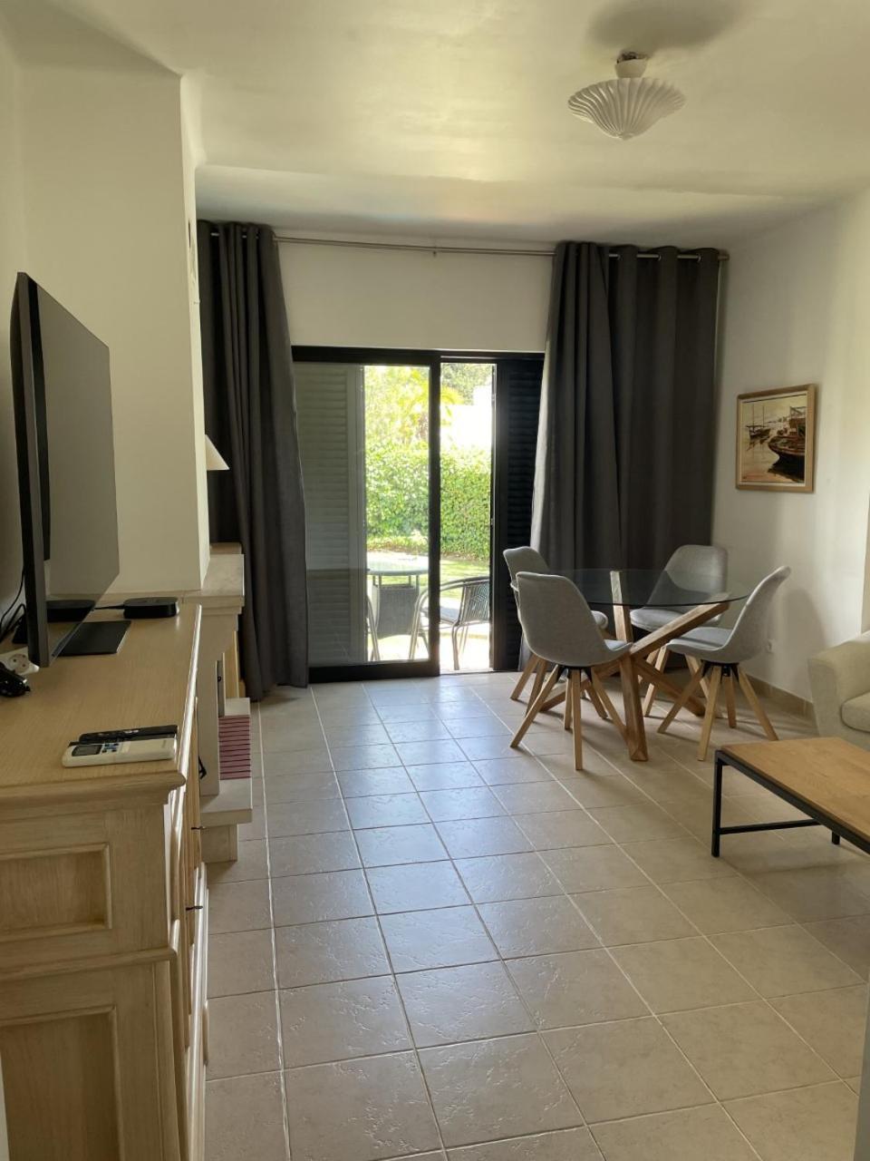Apartamentos Santa Teresinha Alvor Luaran gambar