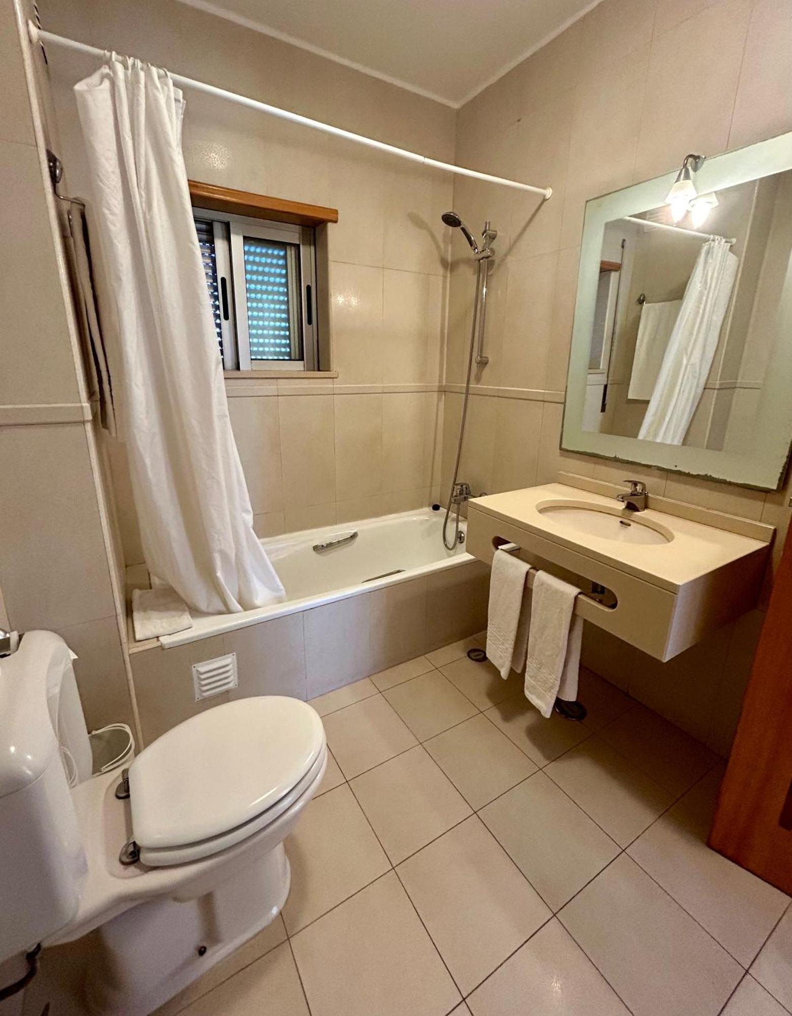 Apartamentos Santa Teresinha Alvor Luaran gambar