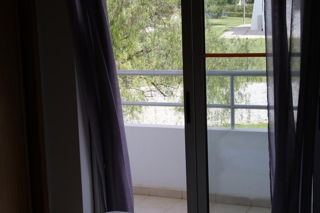 Apartamentos Santa Teresinha Alvor Luaran gambar
