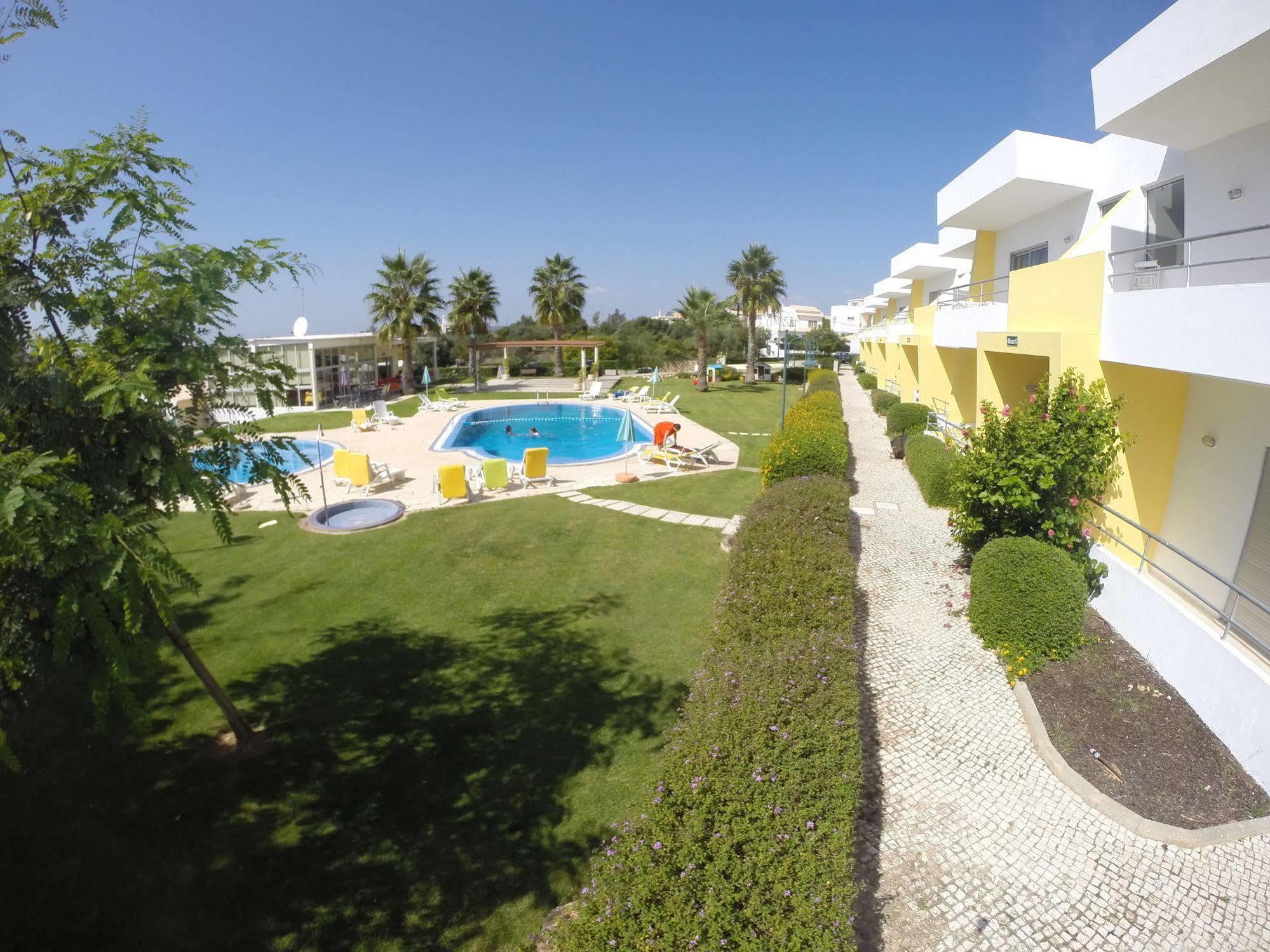 Apartamentos Santa Teresinha Alvor Luaran gambar